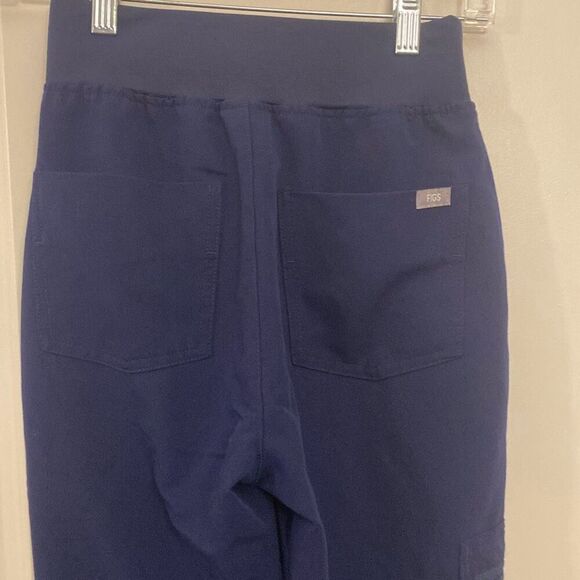 Figs scrubs joggers, size XXS /T - Picture 3 of 8